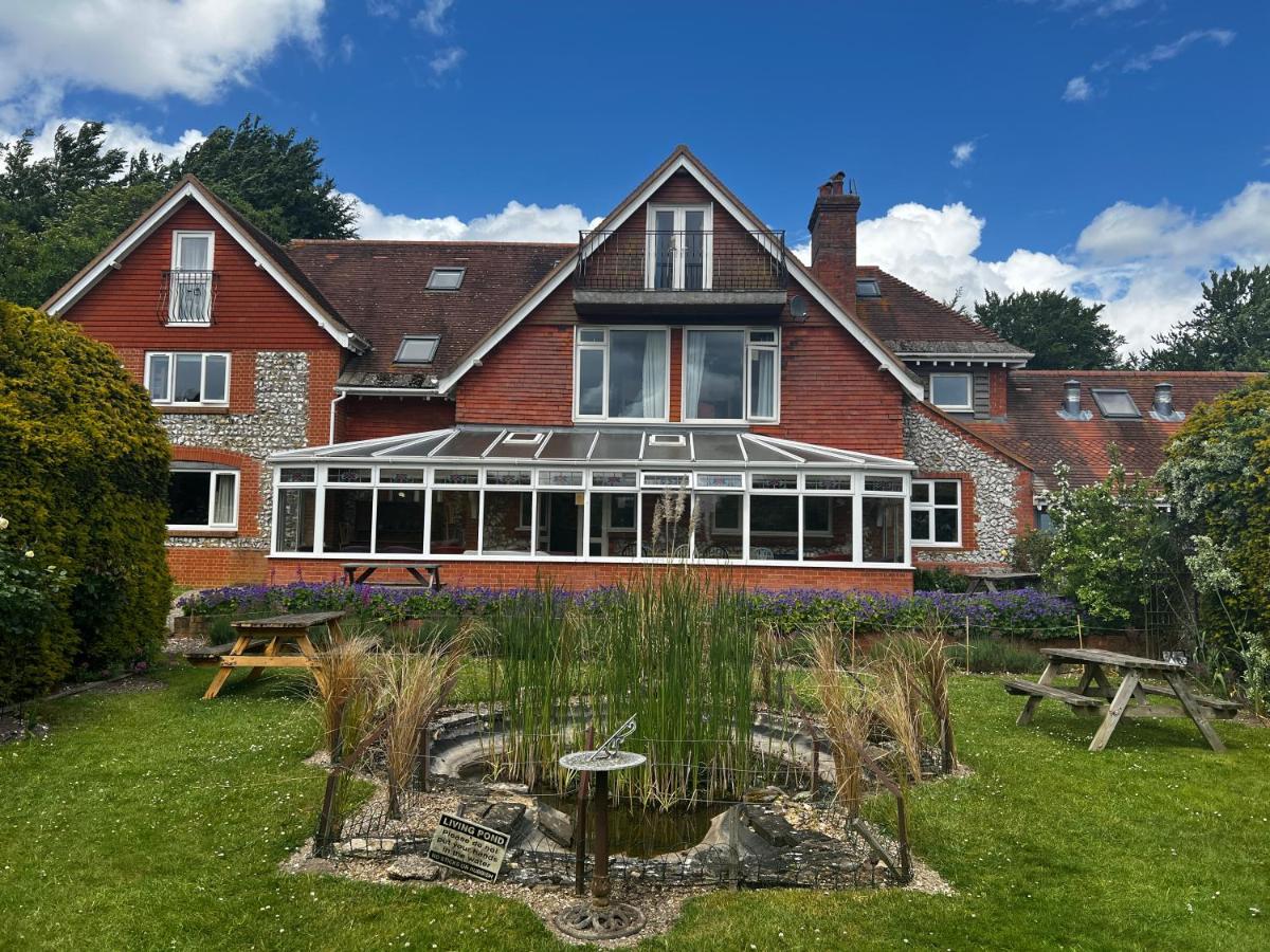 Stonehenge Hostel - Yha Affliated Cholderton Екстер'єр фото