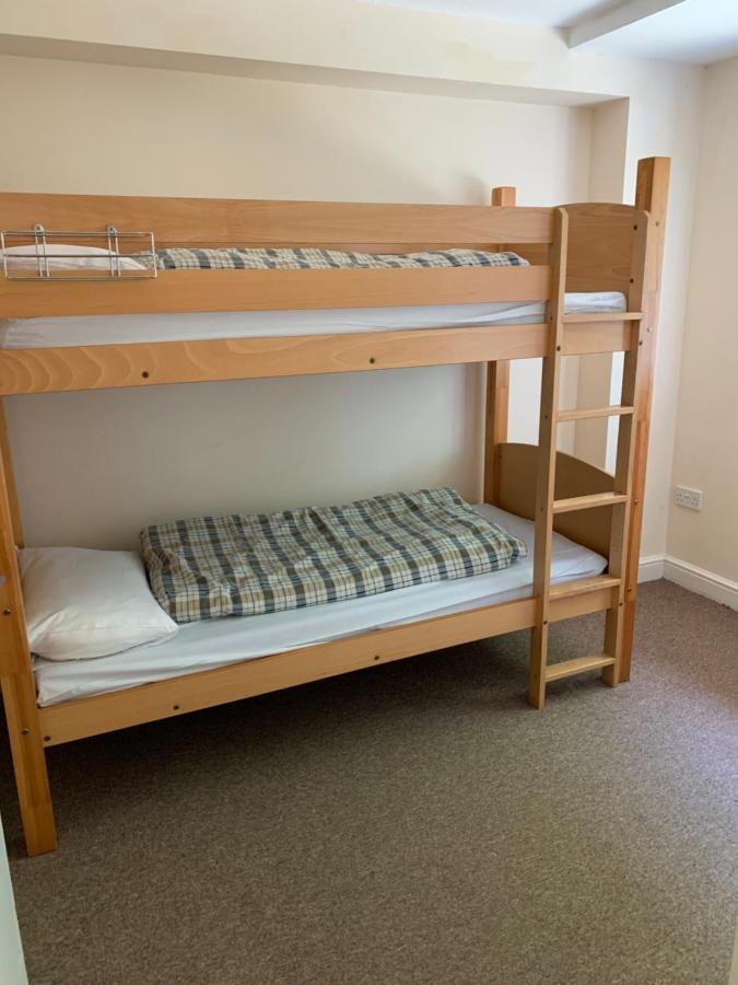 Stonehenge Hostel - Yha Affliated Cholderton Екстер'єр фото