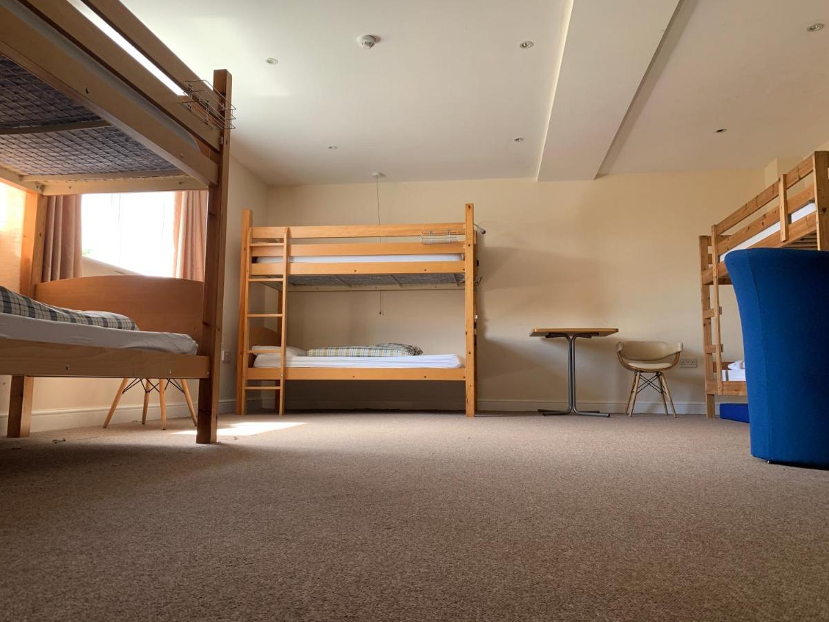 Stonehenge Hostel - Yha Affliated Cholderton Екстер'єр фото