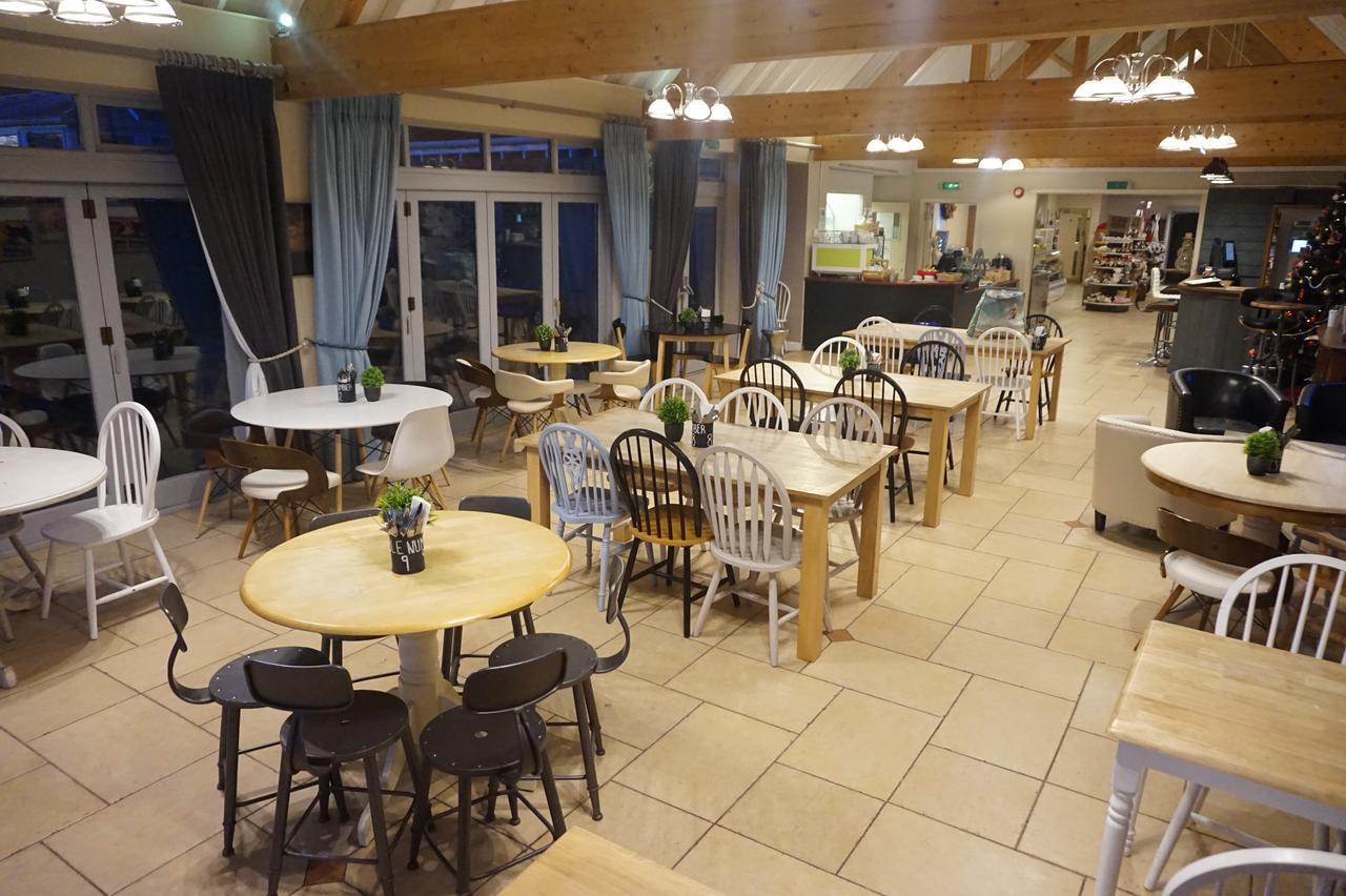 Stonehenge Hostel - Yha Affliated Cholderton Екстер'єр фото